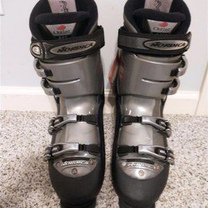 Downhill Ski Boots: Nordica Next Exopower 9.0